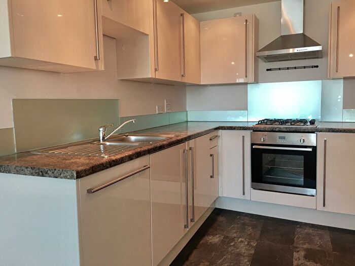 1 Bedroom Flat To Rent In The Crescent, Plymouth, PL1