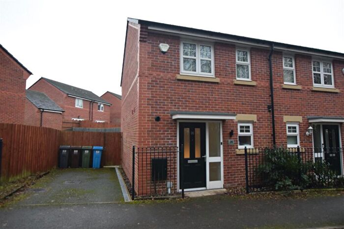 2 Bedroom House To Rent In Sycamore Road, Manchester, M9