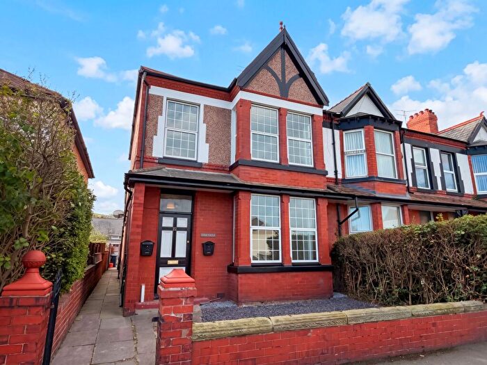 2 Bedroom Flat To Rent In Marine Road, Prestatyn, LL19