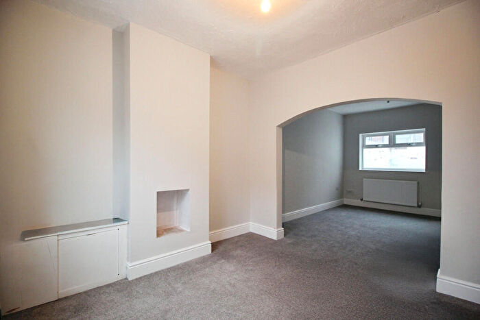 2 Bedroom End Of Terrace House To Rent In Tomkinson Street, Chester, CH2