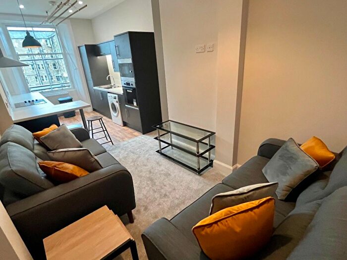 3 Bedroom Flat To Rent In Gilmore Place, Bruntsfield, Edinburgh, EH3
