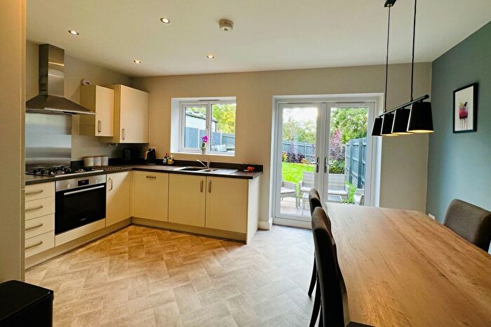 3 Bedroom Semi-Detached House For Sale In Thimble Mill Close, Shepshed, LE12