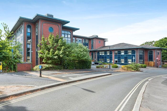1 Bedroom Flat For Sale In Millbrook Road East, Southampton, SO15