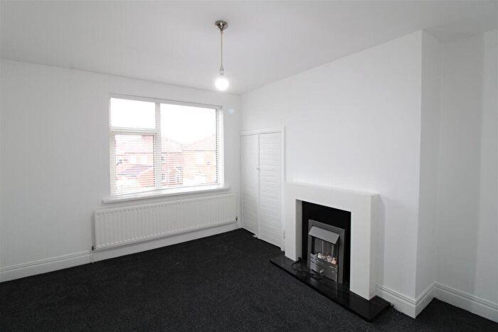 2 Bedroom Apartment To Rent In Marondale Avenue, Walkerdene, Newcastle Upon Tyne, Tyne & Wear, NE6