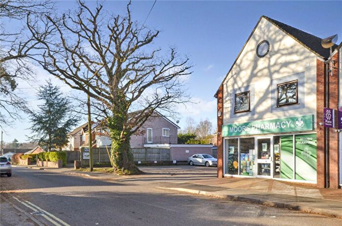2 Bedroom Flat For Sale In Farm Road, West Moors, Ferndown, Dorset, BH22