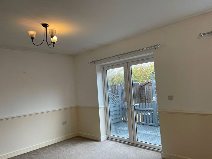 2 Bedroom Semi-Detached Bungalow For Sale In Bridge Road, Desborough, Kettering, NN14