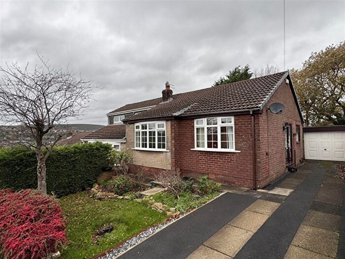 2 Bedroom Semi-Detached Bungalow For Sale In Richmond Crescent, Mossley, OL5