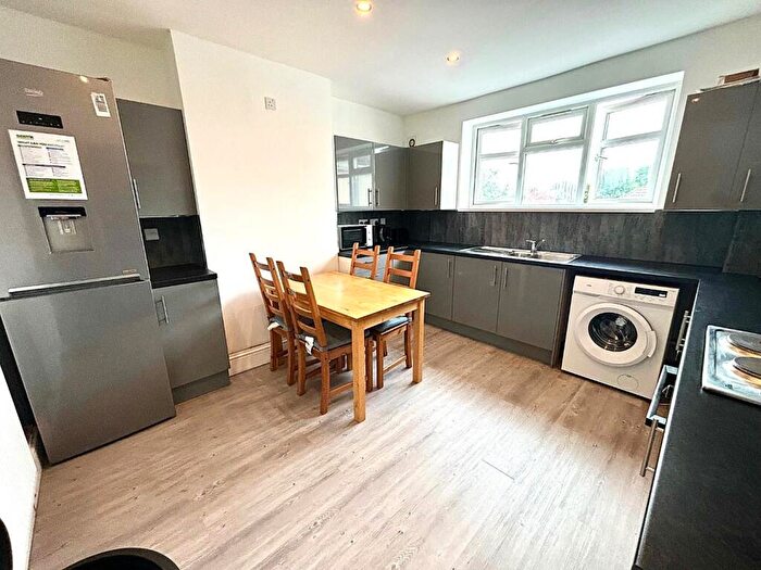 3 Bedroom Maisonette To Rent In Northville Road, Northville, Bristol, BS7