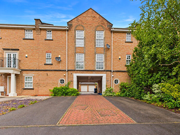 3 Bedroom Town House For Sale In Holland House Road, Walton Le Dale, PR5
