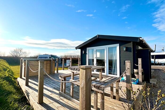 1 Bedroom Chalet To Rent In Parkland, Kingsbridge, TQ7