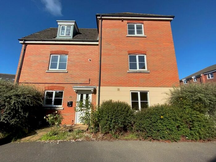 5 Bedroom Town House To Rent In Basil Drive, Downham Market, PE38