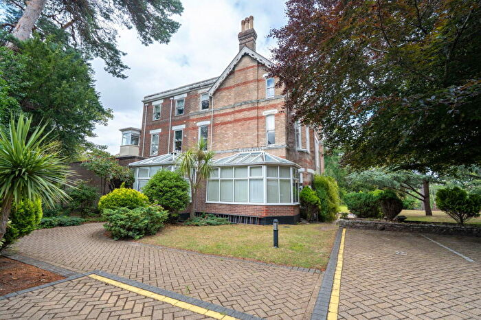 2 Bedroom Apartment To Rent In Manor House, Manor Road, Bournemouth, Dorset, BH1