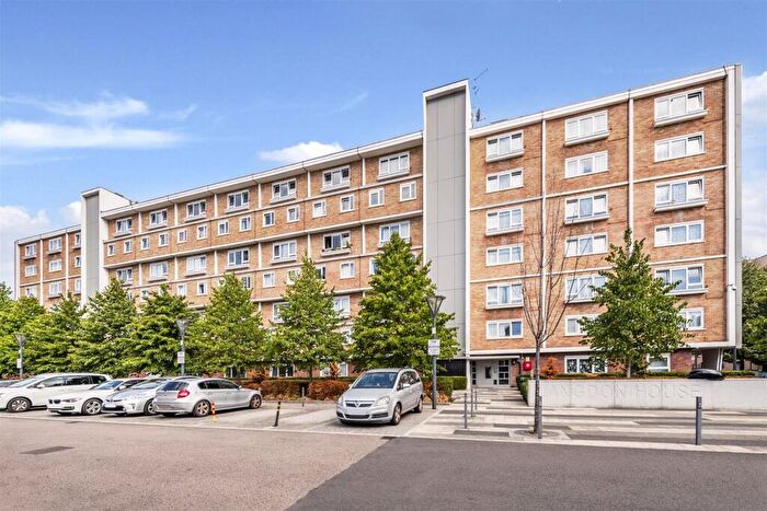 2 Bedroom Flat For Sale In Langdon House, London, E14