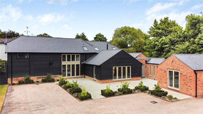 5 Bedroom Detached House For Sale In Islandstone Lane, Hurst, Reading, RG10
