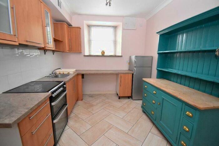 1 Bedroom Flat To Rent In Station Road, Okehampton, EX20