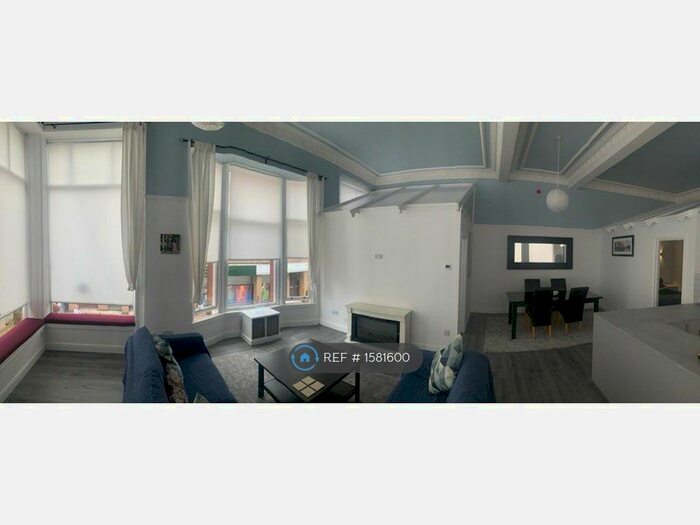 2 Bedroom Flat To Rent In Water Lane, Kilmarnock, KA1