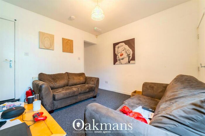 4 Bedroom House To Rent In Heeley Road, Selly Oak, B29