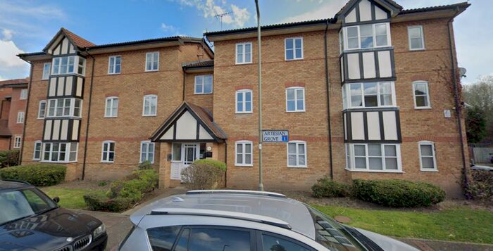 2 Bedroom Flat To Rent In Artesian Grove, Barnet, EN5