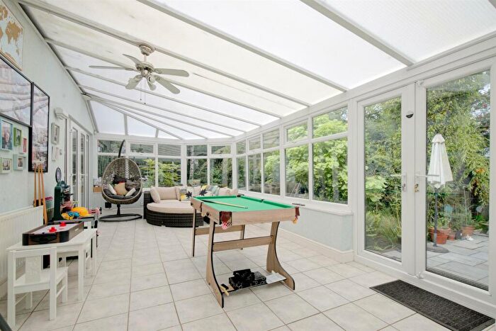 5 Bedroom Detached House For Sale In Glebelands Road, Sale, M33