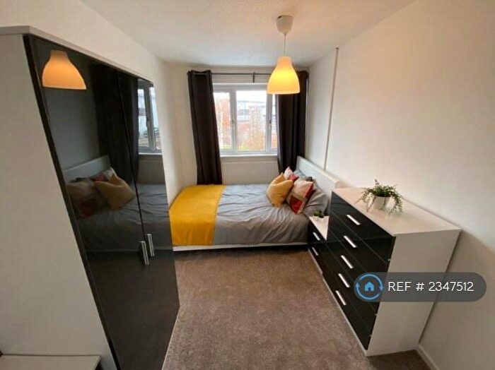 5 Bedroom End Of Terrace House To Rent In Herald Close, Beeston, Nottingham, NG9