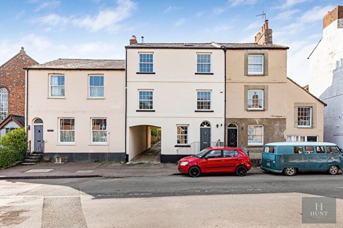 4 Bedroom Semi Detached House For Sale In High Street, Brill, Aylesbury, Buckinghamshire, HP18