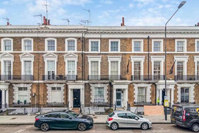 2 Bedroom Flat For Sale In Holland Road, London, W14