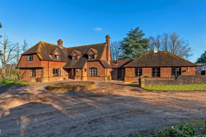 5 Bedroom Detached House For Sale In Drove Road, Chilbolton, SO20