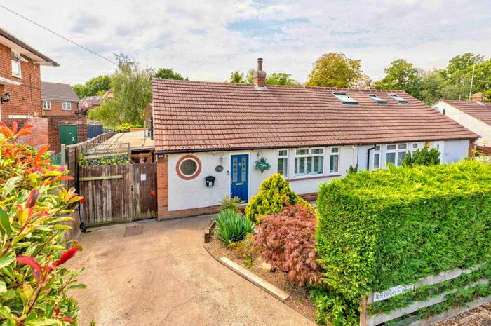 2 Bedroom Bungalow For Sale In High Street, Colney Heath, St. Albans, Hertfordshire, AL4
