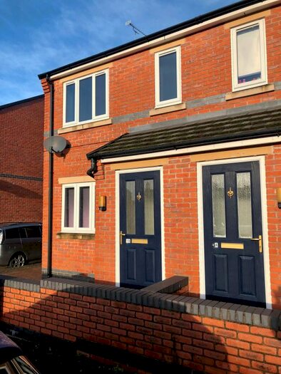 3 Bedroom Semi-Detached House To Rent In Browning Street, Crewe, CW1