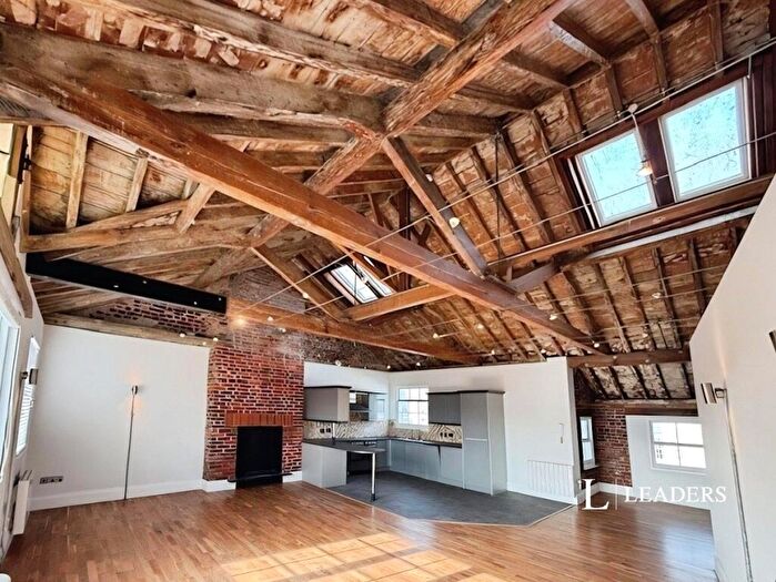 Flat To Rent In Brighton Place, Brighton, East Sussex, BN1