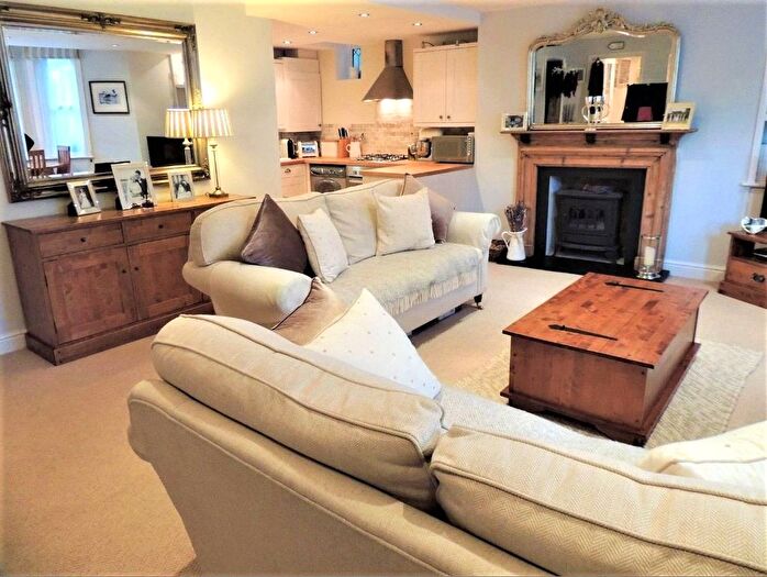 2 Bedroom Flat To Rent In St. Peters Road, Croydon, CR0