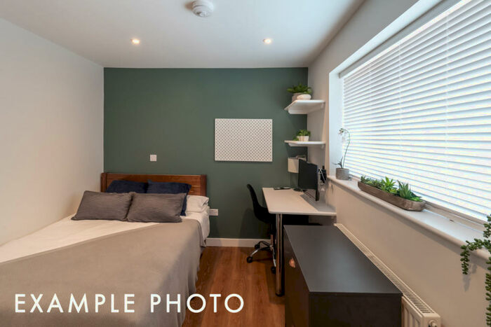 5 Bedroom Terraced House To Rent In Capricorn Way, Salford, M6