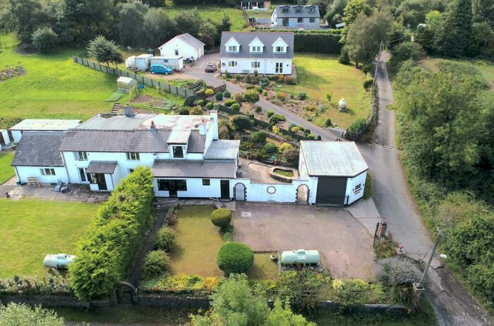 3 Bedroom Cottage For Sale In Blaenant Cottages, Waenllapria, Llanelly Hill, Abergavenny, NP7