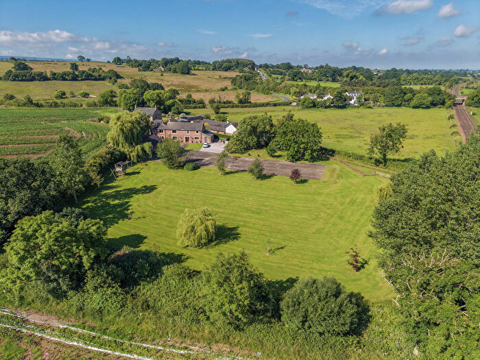 5 Bedroom Barn Conversion For Sale In The Willows, East Woodside, CA7