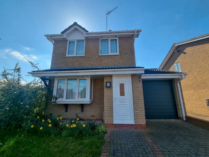 3 Bedroom Detached House To Rent In Catchpole Close, Corby, NN18