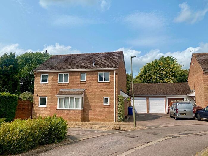 4 Bedroom Detached House For Sale In Banbury, Oxfordshire, OX16