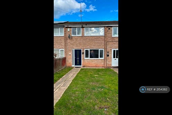 3 Bedroom Terraced House To Rent In Apple Walk, Nottingham, NG3