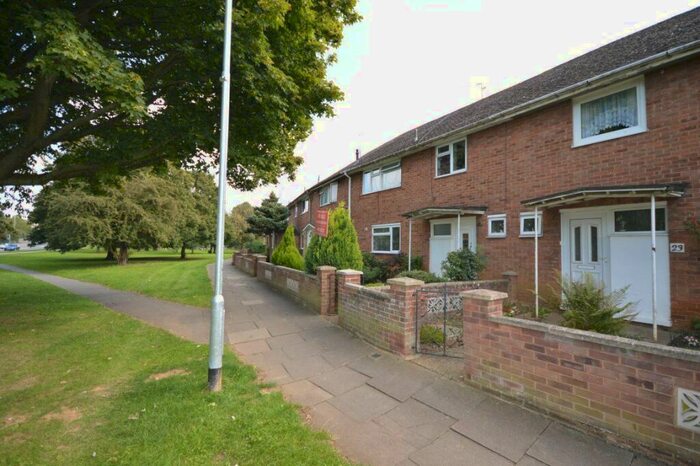 4 Bedroom Terraced House To Rent In Seaton Crescent, NN18