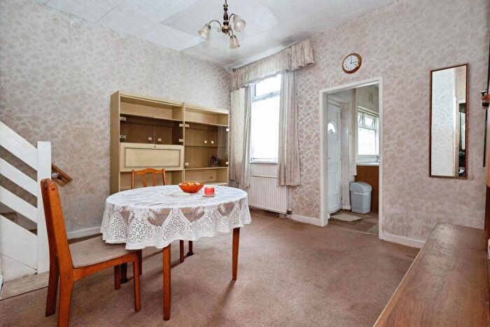 3 Bedroom End Of Terrace House For Sale In Burkitt Street, Hyde, Cheshire, SK14