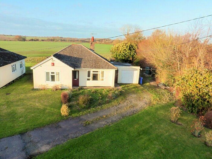 3 Bedroom Detached Bungalow To Rent In Ousden Road, Hargrave, IP29