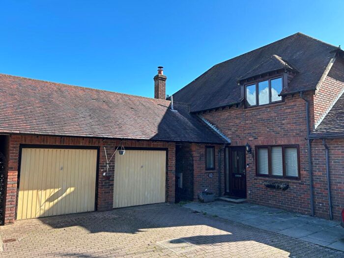 4 Bedroom Semi-Detached House For Sale In Locks Cottages, Main Road, Dibden, Hampshire, SO45