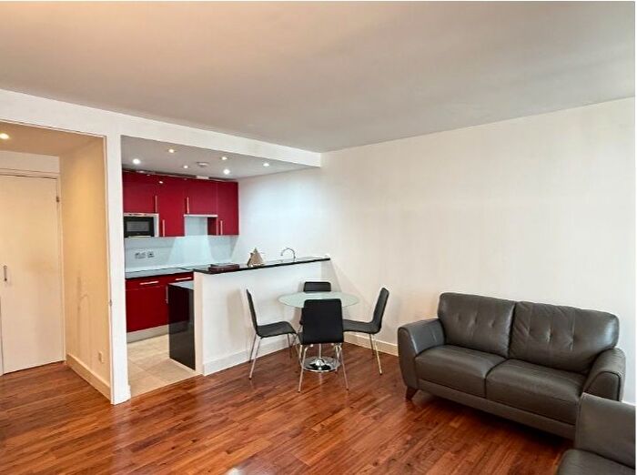 1 Bedroom Flat To Rent In Queen Elizabeth Street, London, SE1
