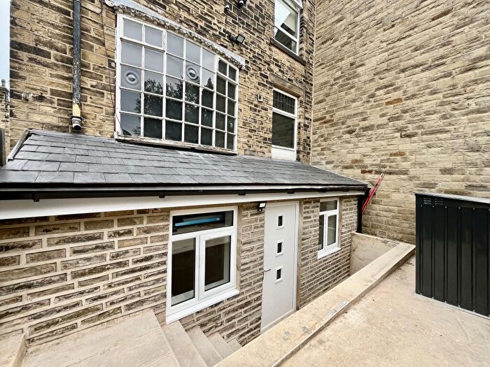 1 Bedroom Flat To Rent In Carr Road, Calverley, Pudsey, LS28