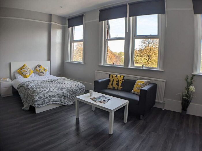 1 Bedroom Property To Rent In Streatham High Road, Room, SW16