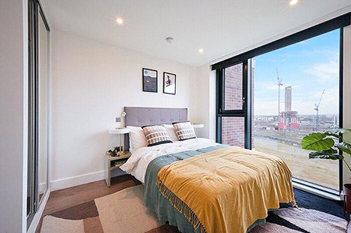 1 Bedroom Apartment To Rent In Uncle Leeds, Whitehall, LS12