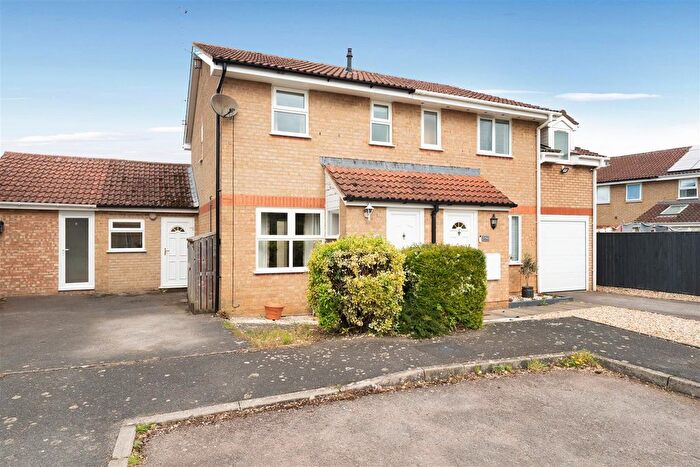 2 Bedroom Property For Sale In Stanford In The Vale, Faringdon. Oxfordshire, SN7