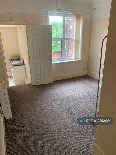 1 Bedroom Flat To Rent In Mellalieu Street, Middleton, Manchester, M24