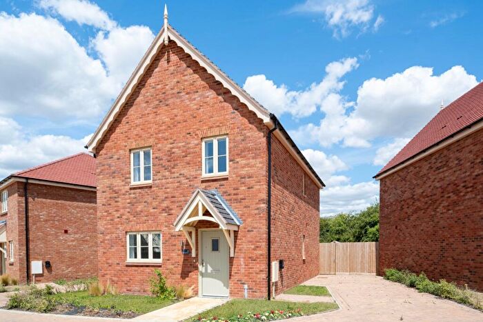 3 Bedroom Detached House For Sale In Snowdrop Way, Felsted, Dunmow, Essex, CM6