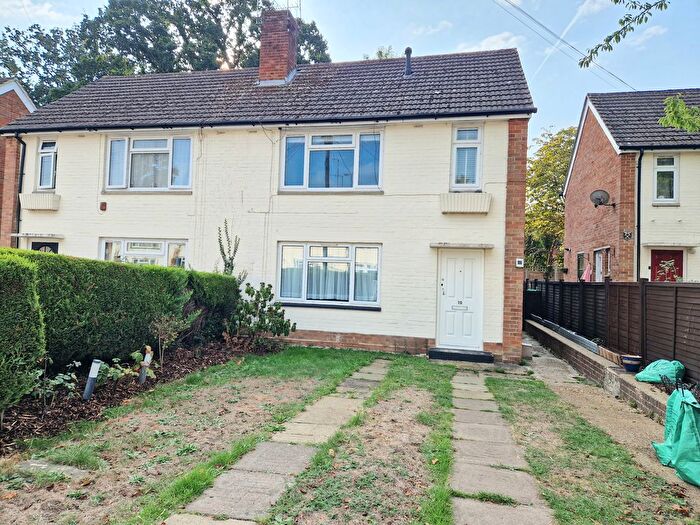 Studio To Rent In Longs Way, Wokingham, RG40