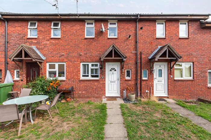 2 Bedroom Terraced House For Sale In Kirkland Close, Sidcup, DA15